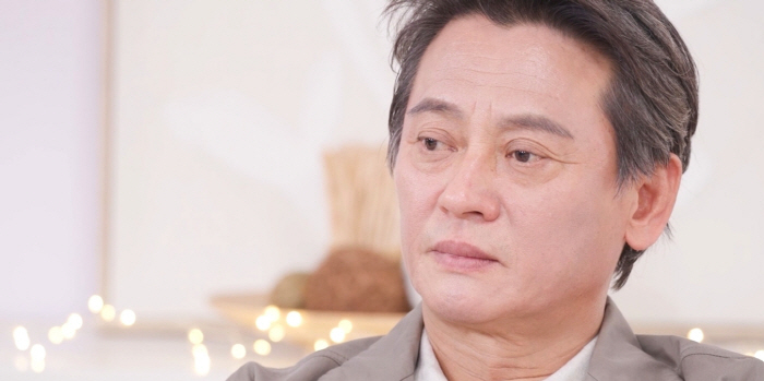 김병옥 "아내와 10년 넘게 각방 써"…식사도 나홀로, 짠내 일상('아빠…