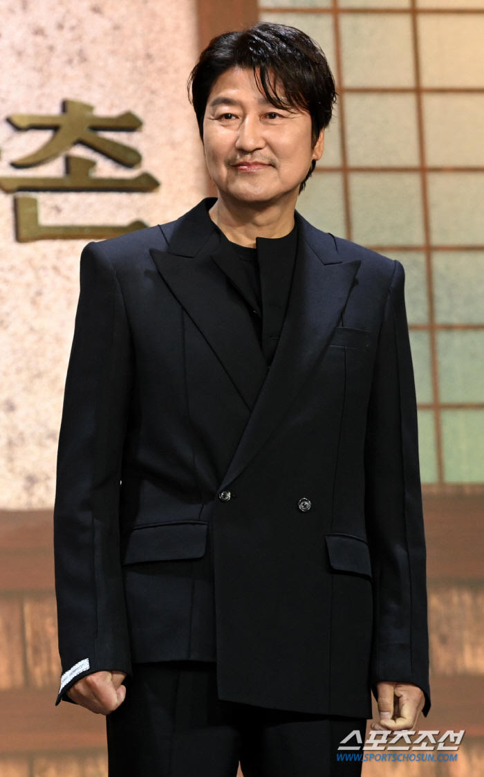 '삼식이 삼촌' 송강호 "35년 만에 드라마 데뷔, 낯설고 긴장"