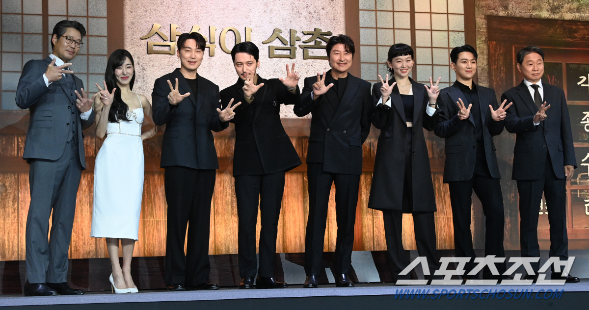 [SC현장]"낯설고 긴장"…'거대 신인' 송강호, '삼식이 삼촌'으로 3…