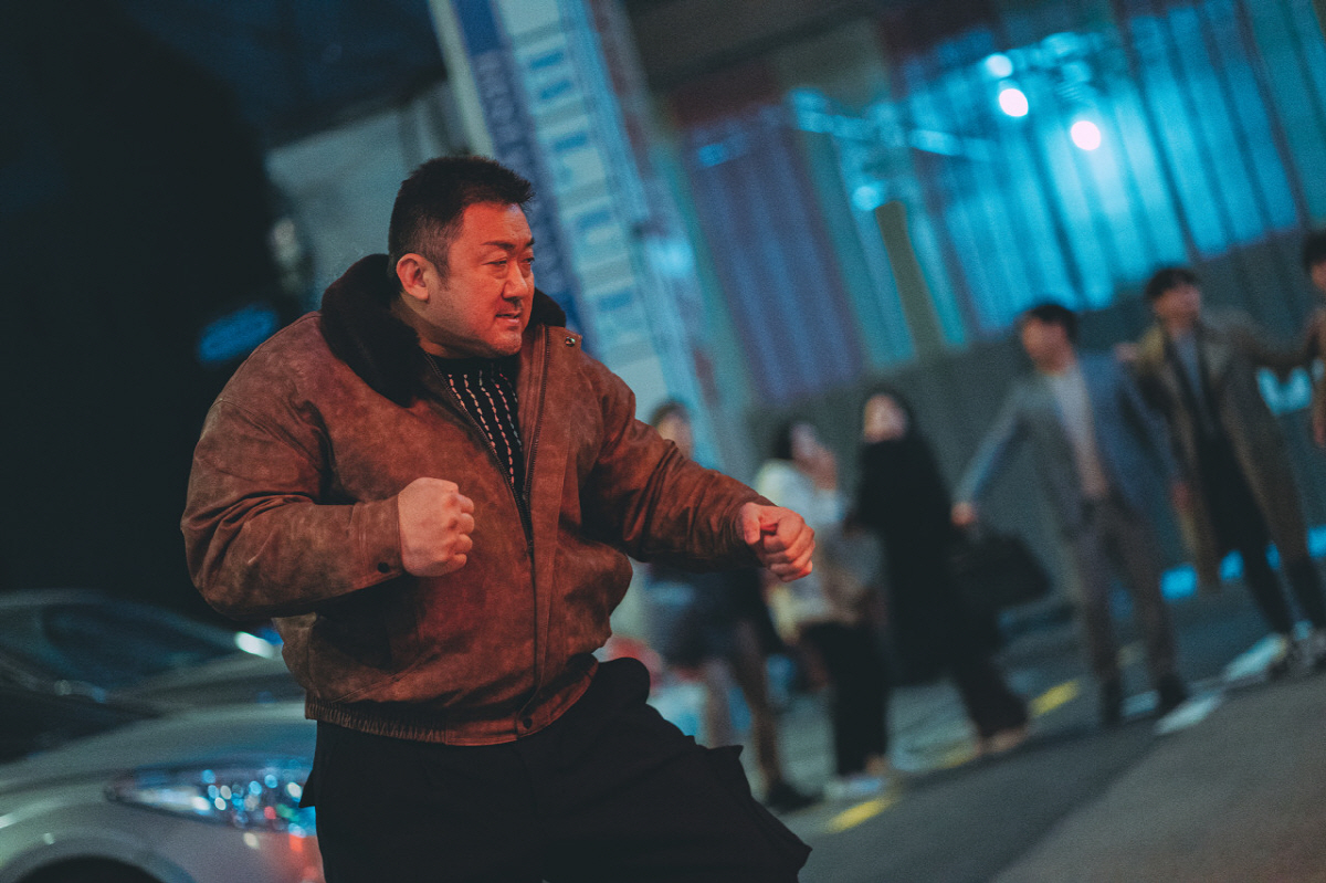 900만 목전 '범죄도시4', 신작 '혹성탈출4' 개봉에도 15일 연속 …