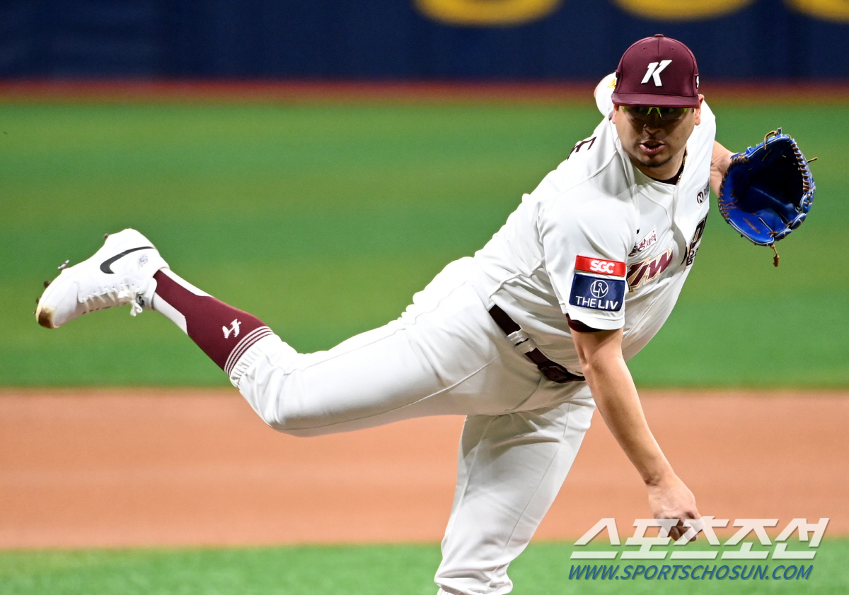 허경민 2타점 결승타-최지강 첫 승 5-2 두산 5연승, 키움 6연패-홈…