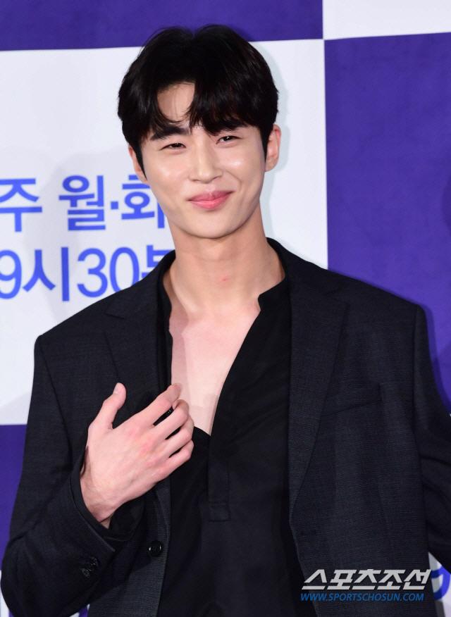 "사실무근" 변우석, 전지수와 열애설 초고속 부인→해프닝 마무리 [종합]