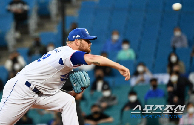 역시 20승 MVP 압도적! 페디 6이닝 무실점 3승, 첫 맞대결서 前삼…