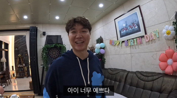 '예비아빠' 박수홍, 지인 딸 뽀뽀에 감격→육아 체험 후 기절 "너무 힘…