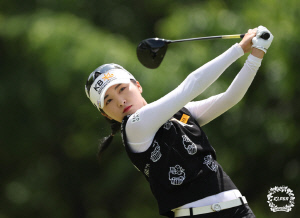 [KLPGA] 이예원, NH투자증권 챔피언십 정상…생애 첫 '와이어 투 와이어'