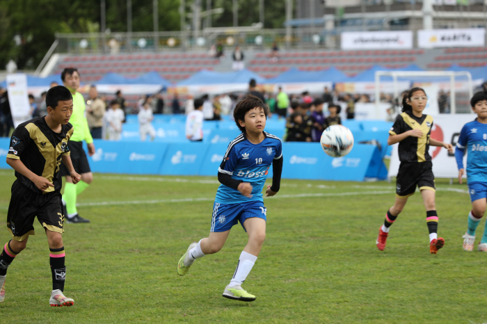 새로운 스포츠 문화 '2024 행복 양구컵 전국 유소년 축구클럽 페스티벌…