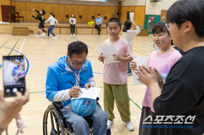 "장애친구랑 같이 휠농,너무 잼나요" 코웨이블루휠스X창현초 아이들의 행복…