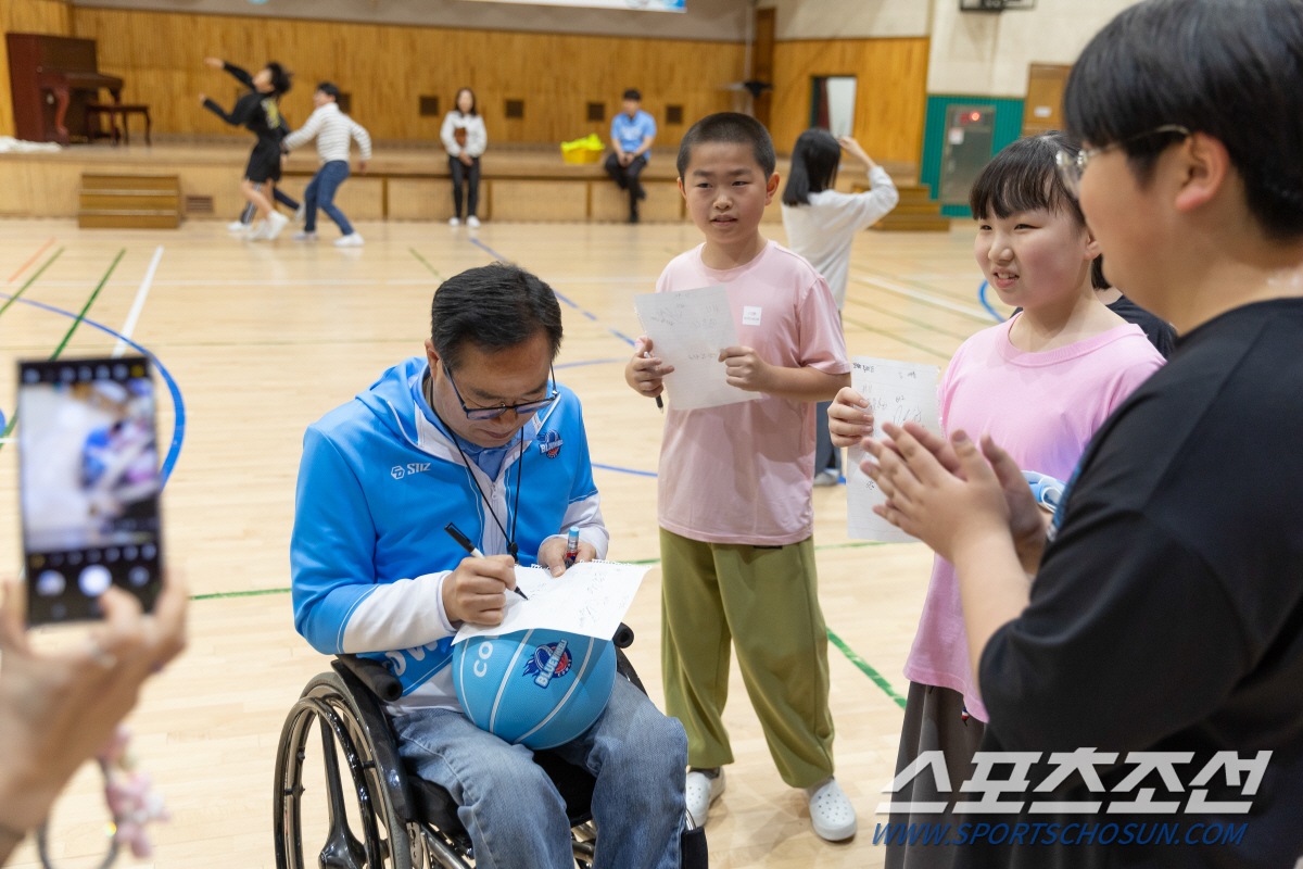 "장애친구랑 같이 휠농,너무 잼나요" 코웨이블루휠스X창현초 아이들의 행복…