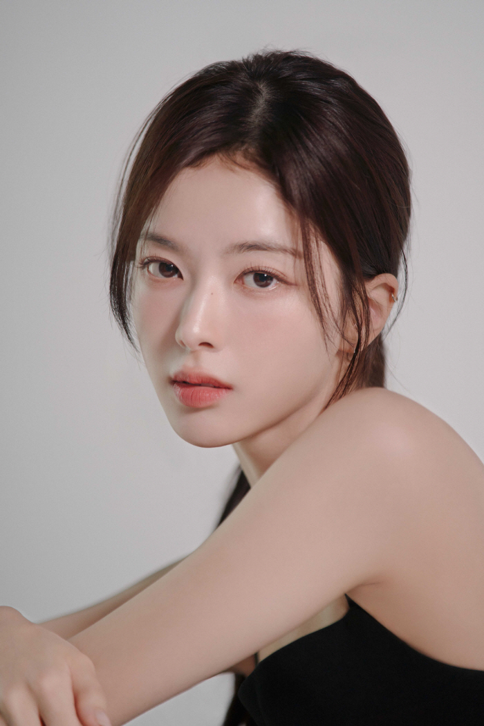 '성숙美 물씬'…노정의, NEW프로필 '아역배우 출신 느낌無'
