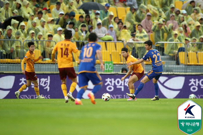 [현장리뷰]"호구 아니다" 박태준-이강현 골 광주FC 대어 잡았다, '엄…