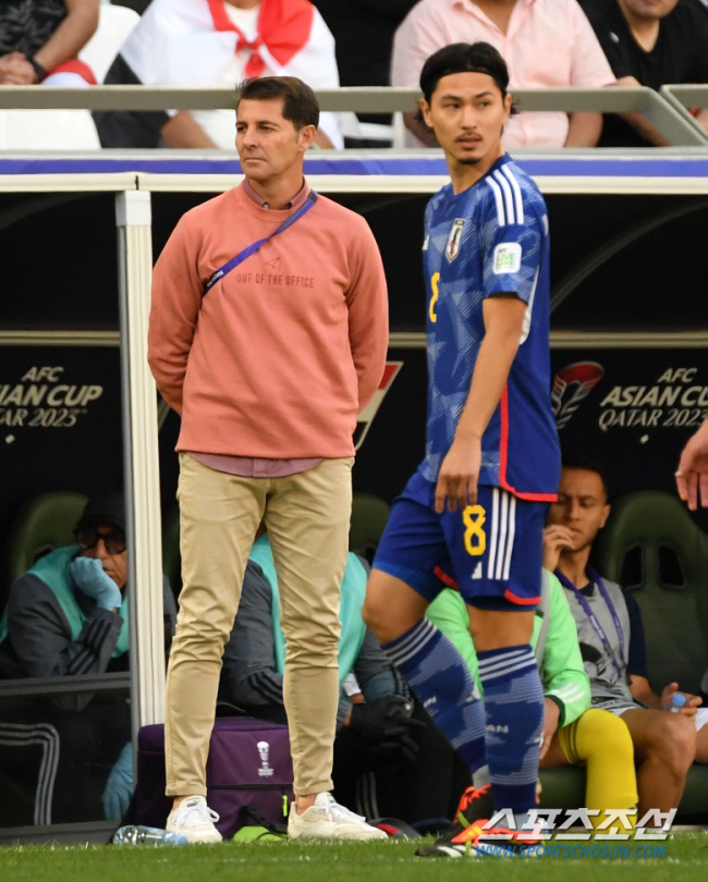 '韓 사령탑 후보' 카사스 감독도 KFA 제안 거절, "이라크와 월드컵 …
