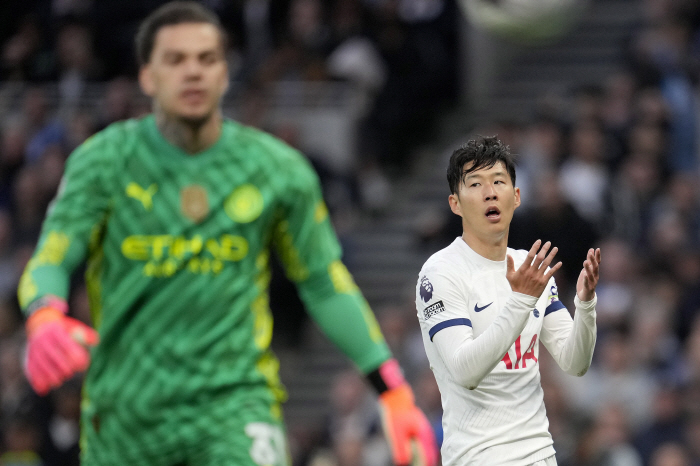 토트넘 챔스 진출 실패에 英 왕실은 '축제'…애스턴 빌라, 41년 만의 …