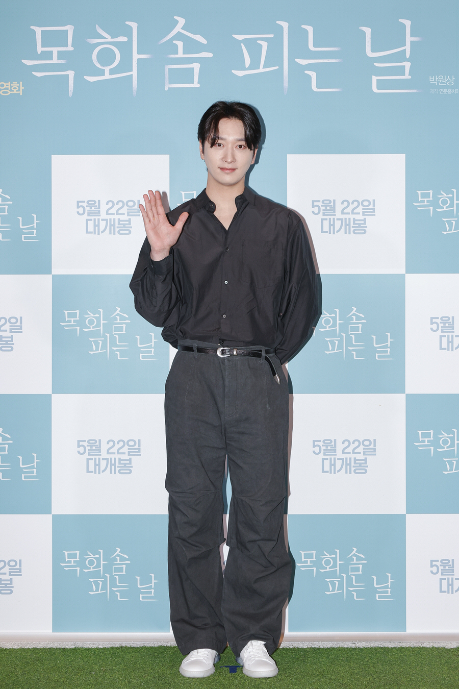 조정석 "응원 필요해, 긴 여운을 주는 영화"..'목화솜 피는 날' 극찬