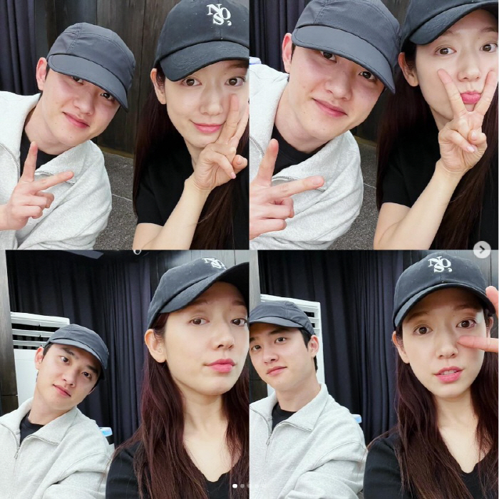 "지이인짜 오랜만에 저녁" 박신혜X도경수, 쌩얼 차림으로 나란히 앉아 친…