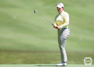 [KLPGA] 홍지원, 데뷔 첫 두산 매치플레이 16강행… 연장전 끝에 김민주 제압