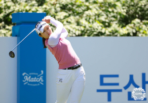 [KLPGA] 박현경, 두산 매치플레이 16강 선착...'등 통증' 유서연에 부전승