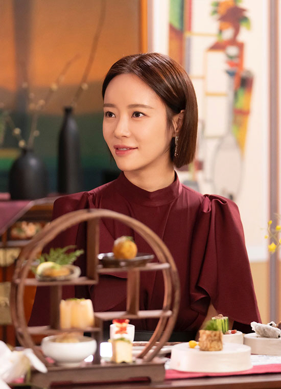 황정음, '이혼' 벗고 '첫 악역' 부활 성공적 "연기자로 만날 다음 준…