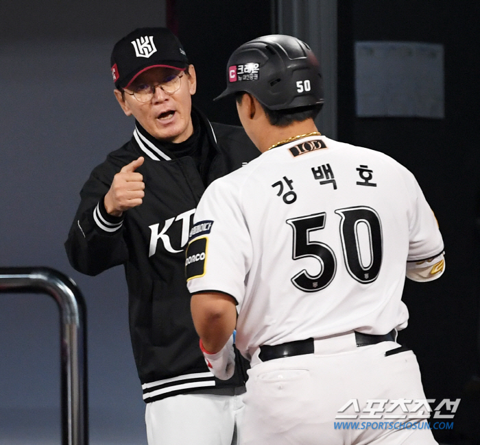 어제 0;7→6:7 스톱. 오늘 0:3→10:4 역전승 완성 KT, 일요…