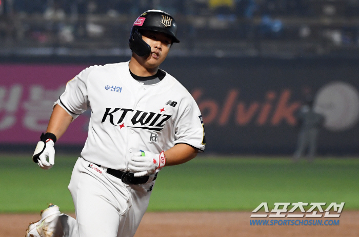 어제 0;7→6:7 스톱. 오늘 0:3→10:4 역전승 완성 KT, 일요…