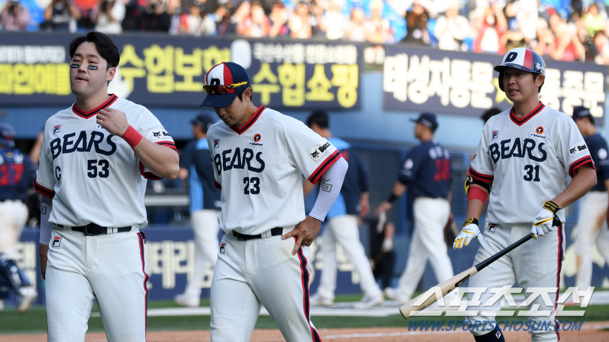 결국에는 투수 대주자 써야 했나…레이저 송구에 홈아웃, 2연속 도루 저지…
