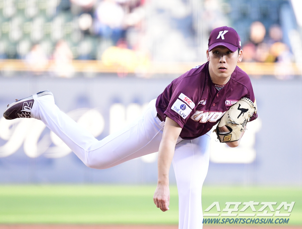 "신인왕 욕심" 최고 139km 흑마구 투수의 이유 있는 도전, 그런데 …