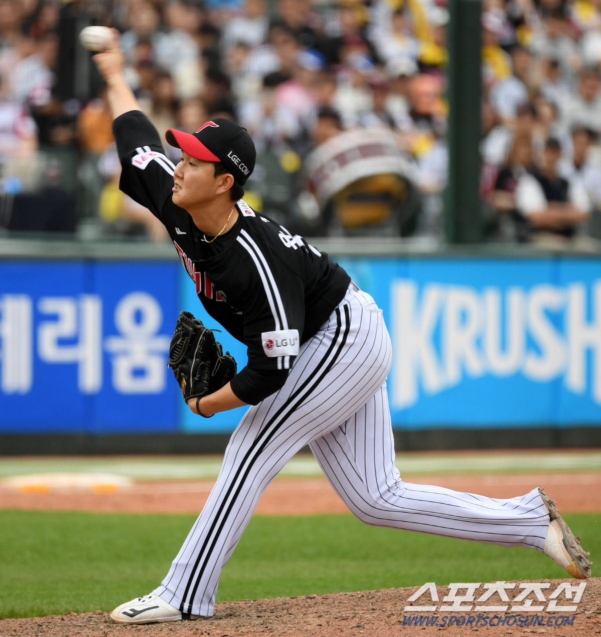 0.1이닝 4안타 3볼넷. 새내기 마무리에게 끔찍했던 7:2→7:6 무사…
