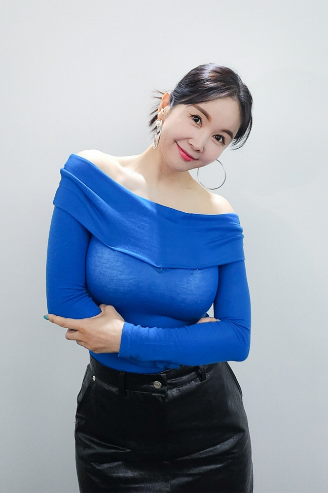 "A급에서 레전드 될 것" 장영란, SM C&C와 전속계약..전현무와 한…