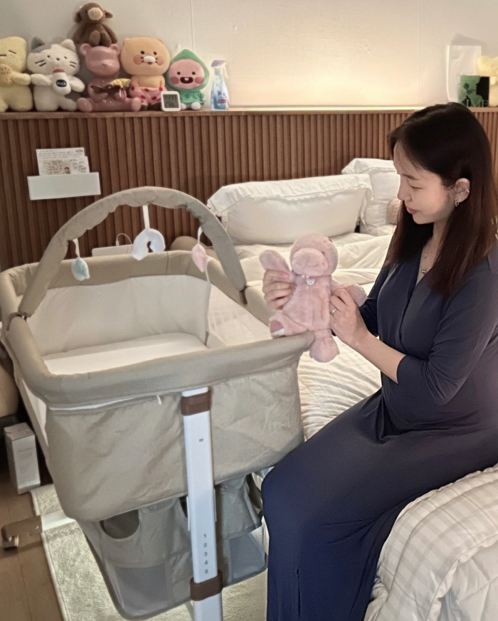 백아연, 볼록 D라인..딸 맞을 준비하는 '예비맘'