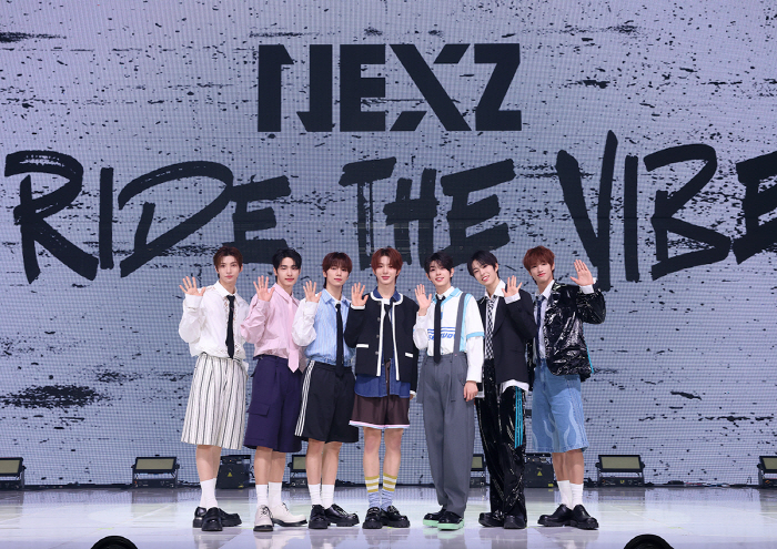 [SC현장]"JYP 데뷔, 부담보단 책임"…넥스지, 스키즈-니쥬 이을 글…