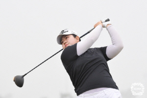 [KLPGA] 송은아, 드림투어 첫 우승…삼일제약 5차전 정상 '상금 선두'