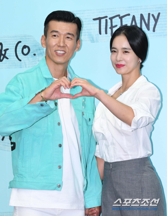 연정훈♥한가인→현빈♥손예진..'결혼 장려' 연예계 잉꼬부부[SC이슈]