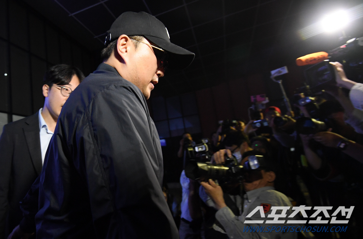 [SC이슈] "죄인이 무슨 말 필요하겠나"…'음주 뺑소니' 김호중, 8시…