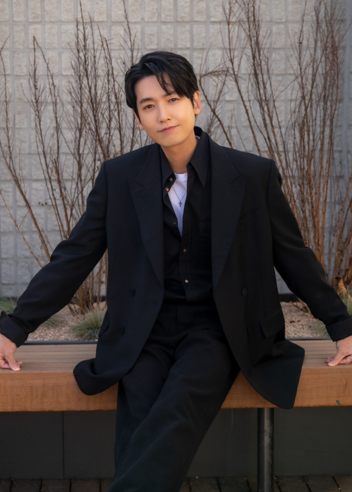 [공식]정경호, 유령 보는 노무사 된다..임순례 감독 첫 드라마 '노무사…