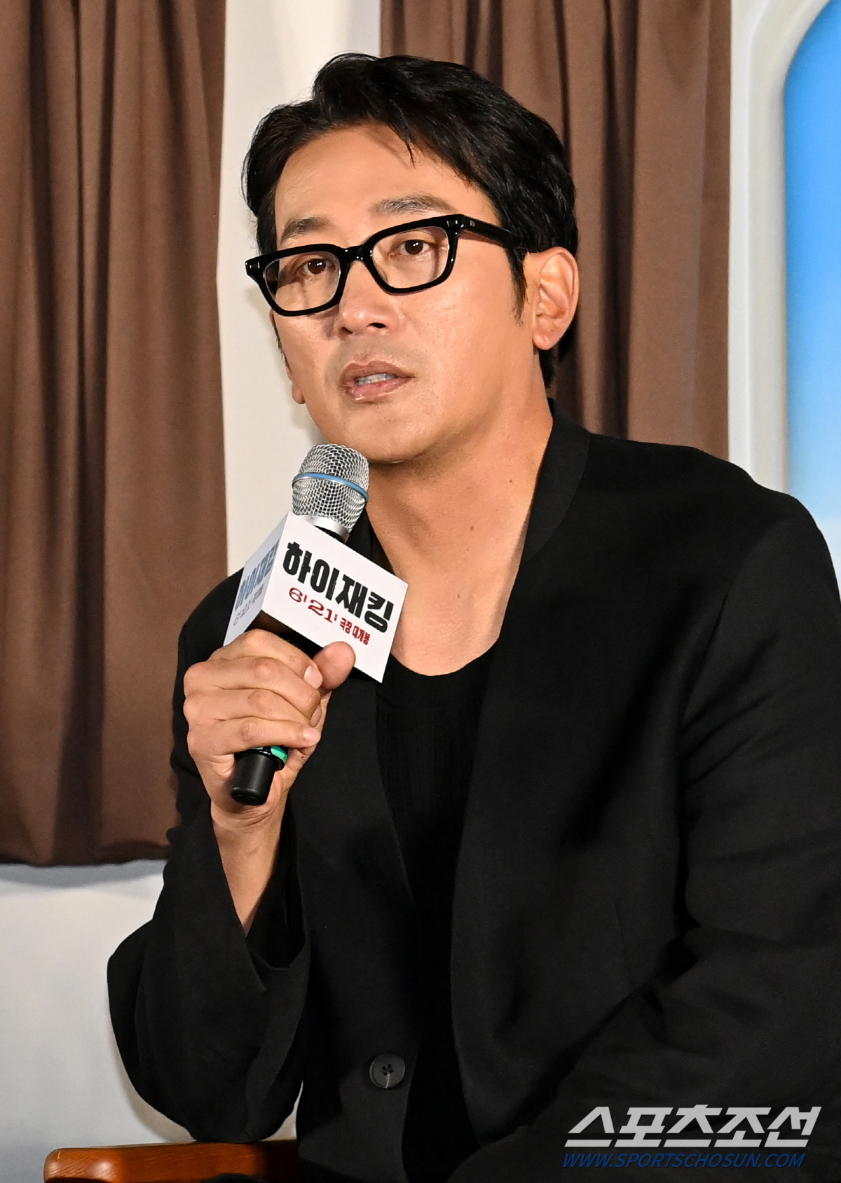 '하이재킹' 하정우 "톰 크루즈 마음 이해 돼…기존 작품보다 20배 힘들…