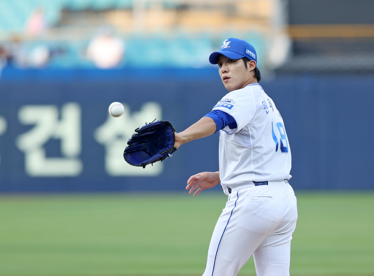 "수비 빠지지만 DH로 출전"  십년감수 삼성, 김영웅 부상 경미...이…