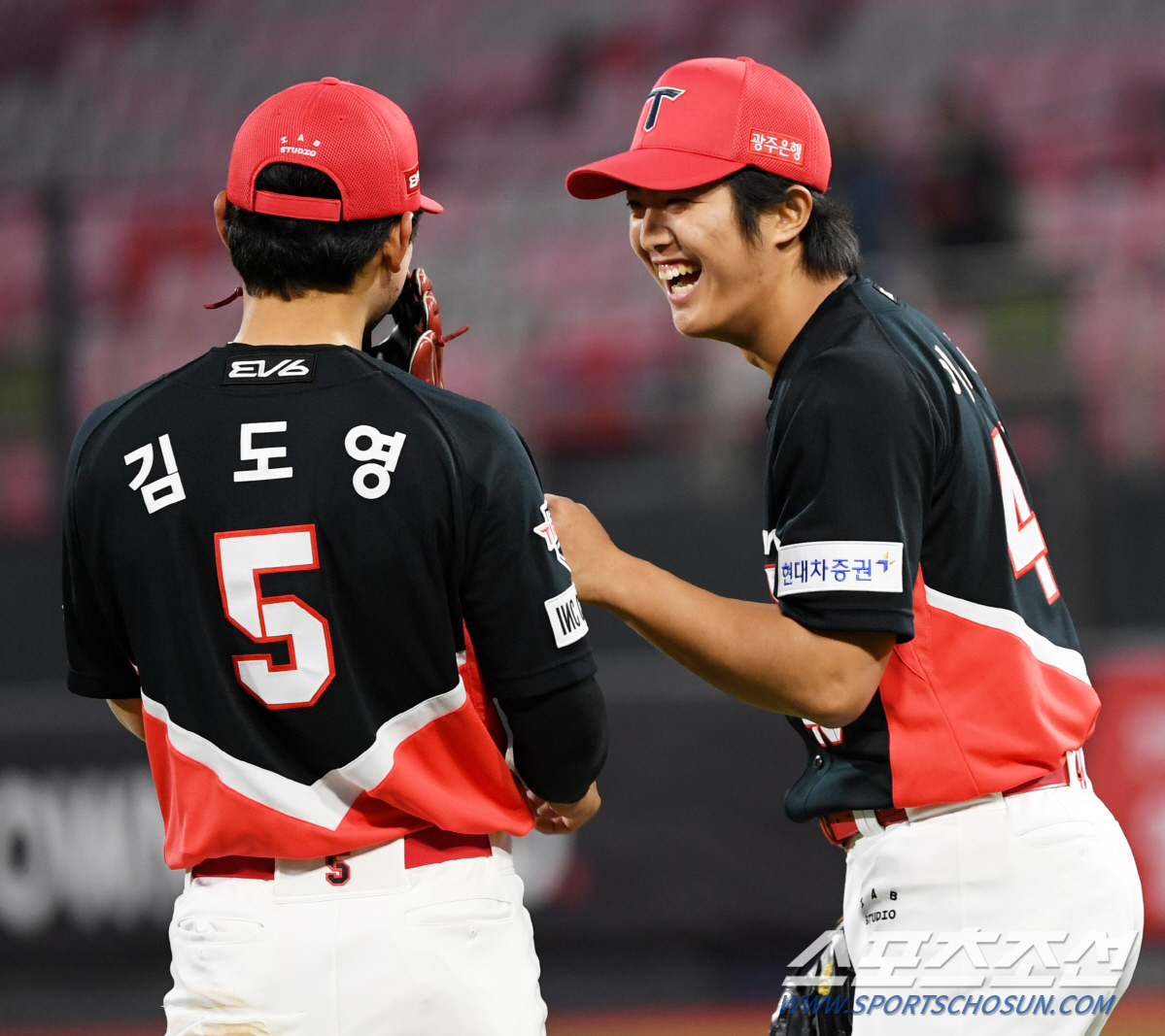 151㎞+50구 준비완료! 이의리가 돌아온다. 꽃감독도 반겼다 "몸상태 …