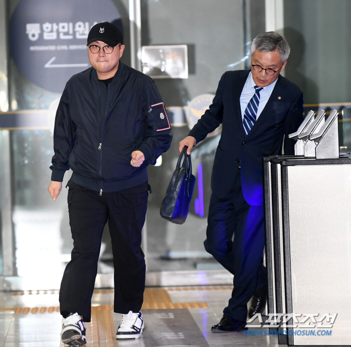 [SC이슈] 이게 다 얼마야? '음주 뺑소니' 김호중, 머리부터 발끝까지…