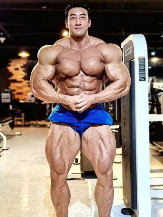 ‘징맨’ 황철순, 폭행 혐의로 또 재판行..지인 여성 머리채 잡고 걷어 …