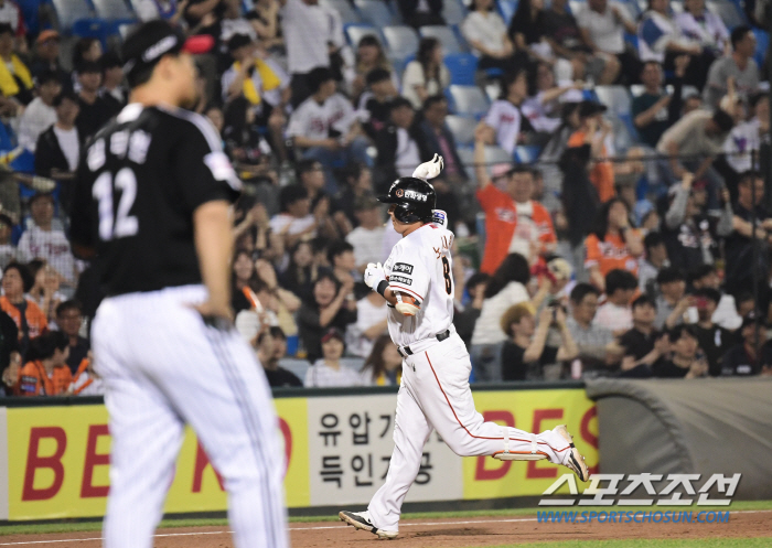 "태연이형 바지 빌렸다" 홈런왕의 간절함. "던지자 마자 스윙" 동점포-…