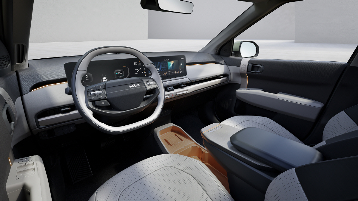 기아, 전기 SUV 'EV3' 출시…1회 충전 500㎞ 주행