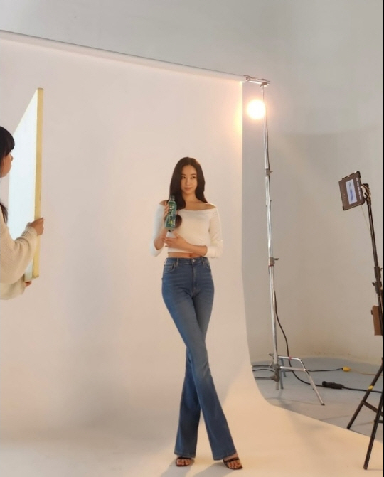 '173cm·49kg' 김사랑, 비현실적 몸매..괜히 미코 眞 아니네