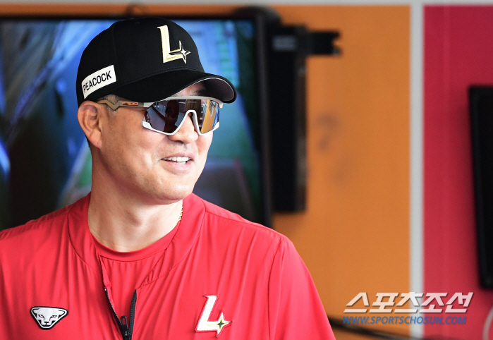 "변화를 줄 때가 왔다" 첫 5연패에 추락 위기 경고, 감독이 전달한 메…