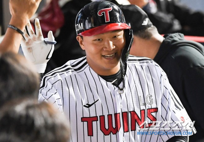 덩치 큰 '범바오'를 굳이 포수로... 염갈량은 '잠실 빅보이'를 잊지 …