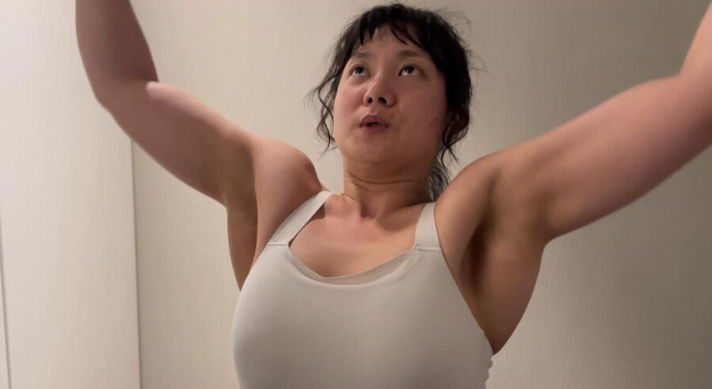 박나래, 6kg 감량 후 놀라운 사이즈 변화 "L→XS..디자인만 보고 …