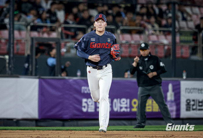 "최준용이 왜 그럴까" 3G 연속 블론 '굴욕'. 김태형 감독의 필승조 …