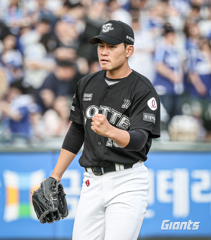 '4⅓이닝 3실점' 김진욱, 기회 한번 더 받는다. "기대 이상 잘 던졌…