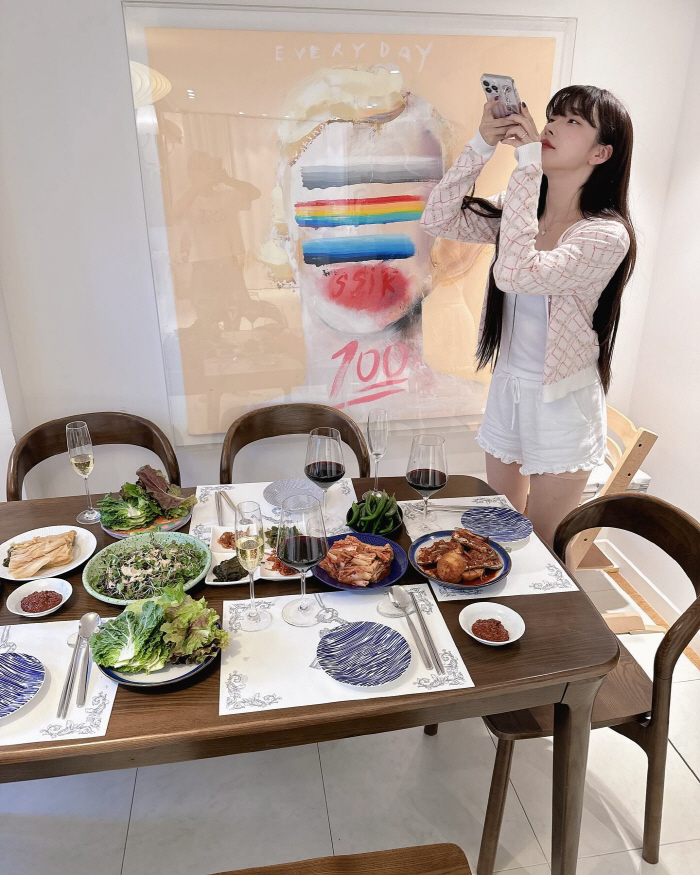 바다, 려욱♥아리 오늘(26일) 결혼식 앞두고 축하 파티 "드디어 오늘 …