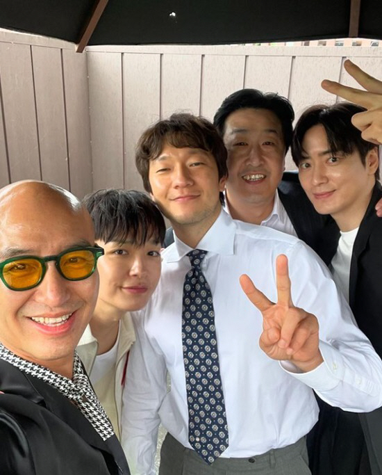 마동석♥예정화 결혼식 찾은 홍석천 '빌런즈' 손석구X이준혁에 "최애 보석…