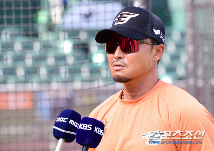 "차기 사령탑→새 외인? 들은바 없다" 정경배 감독대행의 첫 브리핑. 4…