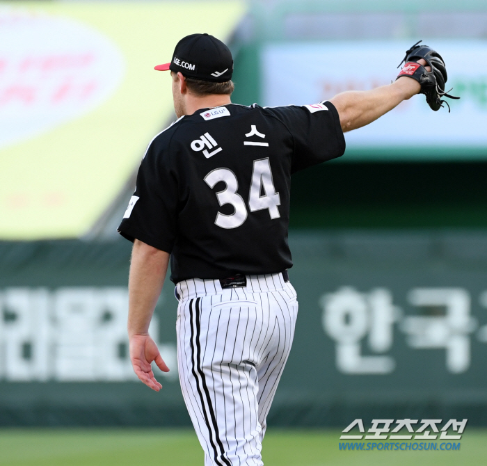 'KKKKKKKKK' 차단장 미국간 날, 1선발이 살아났다. 152㎞ 6…